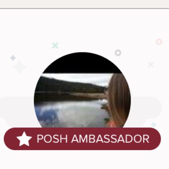 Meet your Posher, Breanna ๐ฉ๐ผโ๐พ - Picture 3 of 3